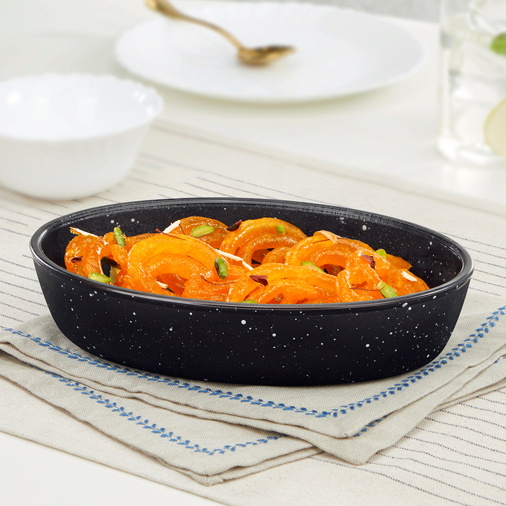 Plat de cuisson ovale noir 700 ml