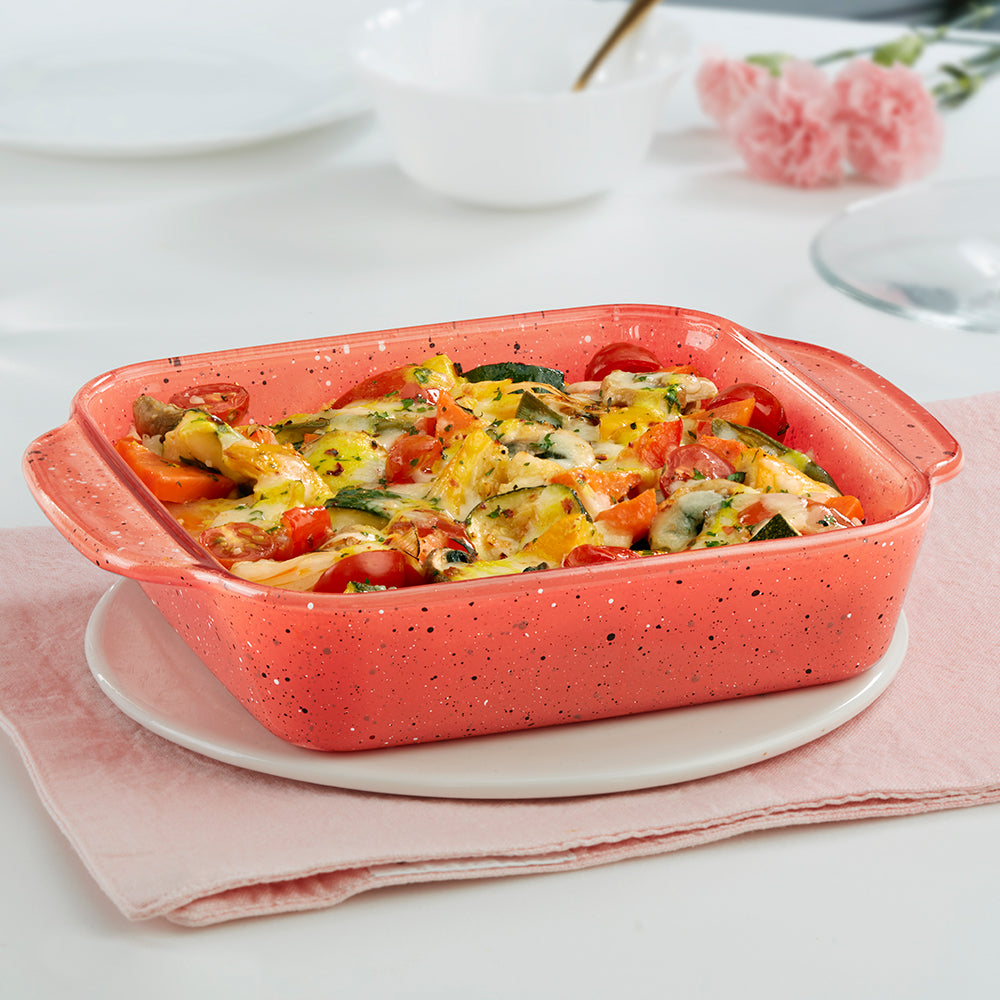 Plat carré rose avec poignée 800 ml