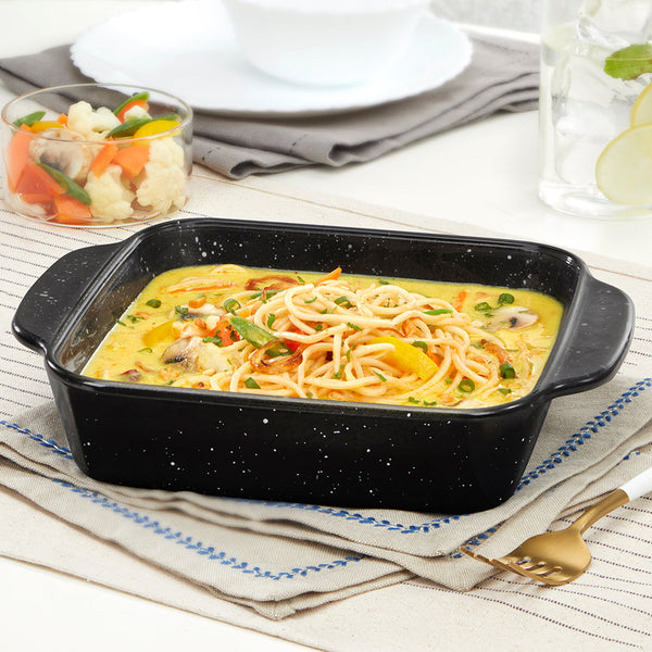Plat carré noir avec anse 800ml